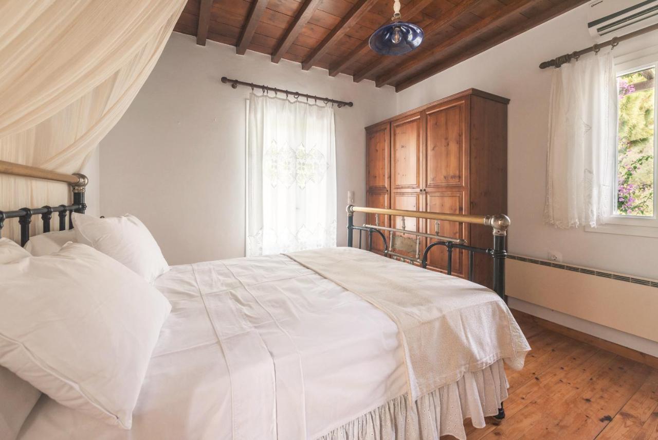 Romano Garden House - Land Tales Agios Romanos Exterior photo
