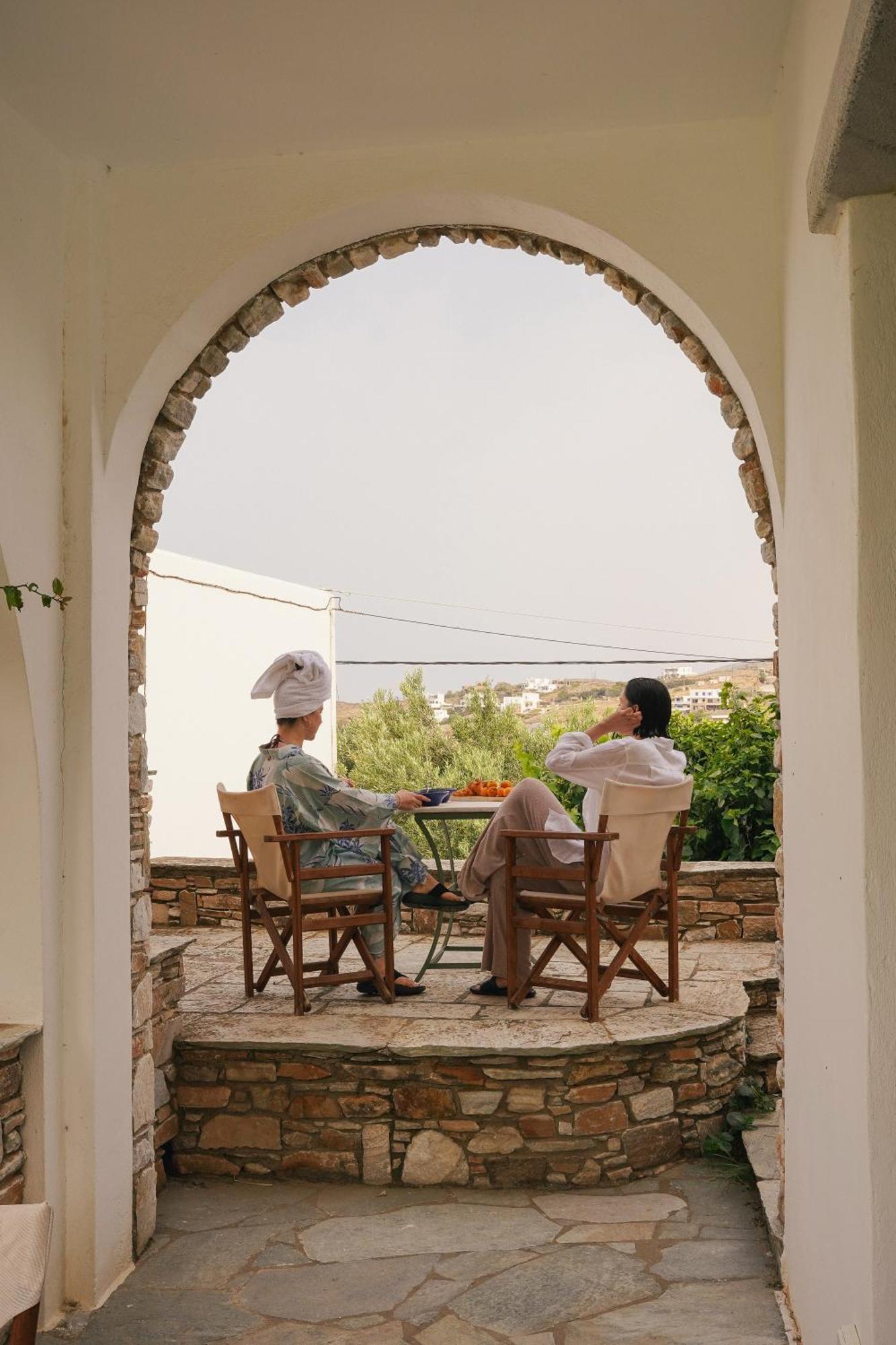 Romano Garden House - Land Tales Agios Romanos Exterior photo